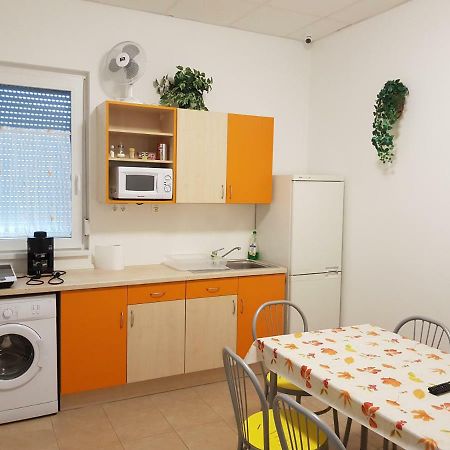 Szatmarhaz Apartment Szombathely Bagian luar foto