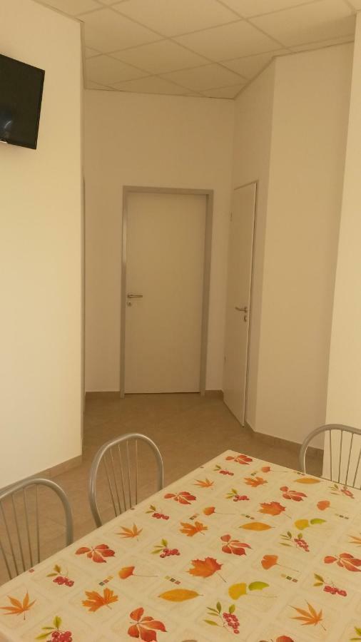 Szatmarhaz Apartment Szombathely Bagian luar foto