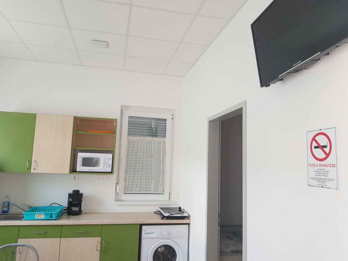 Szatmarhaz Apartment Szombathely Bagian luar foto