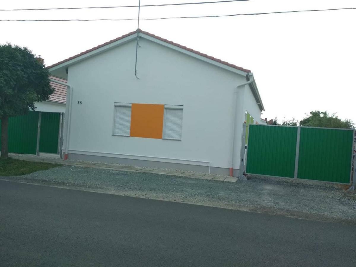 Szatmarhaz Apartment Szombathely Bagian luar foto